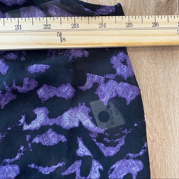 MBLM by Tess Holliday Plus Size Artsy Printed Button Down Longline Tunic - Picture 6 of 6